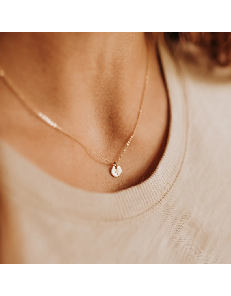 MADE BY MARY Evie Charm Disc Necklace
