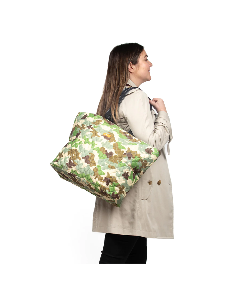 SCOUT Plus 1 Foldable Travel Bag in Happy Glamper