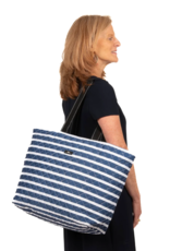 SCOUT Plus 1 Foldable Travel Bag in Nantucket Navy SCOUT Plus 1 Foldable Travel Bag in Nantucket Navy