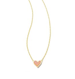 KENDRA SCOTT DESIGN Framed Ari Heart Gold Short Pendant Necklace in Light Pink Drusy