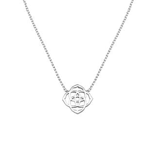 KENDRA SCOTT DESIGN Decklyn Short Pendant Necklace in Silver