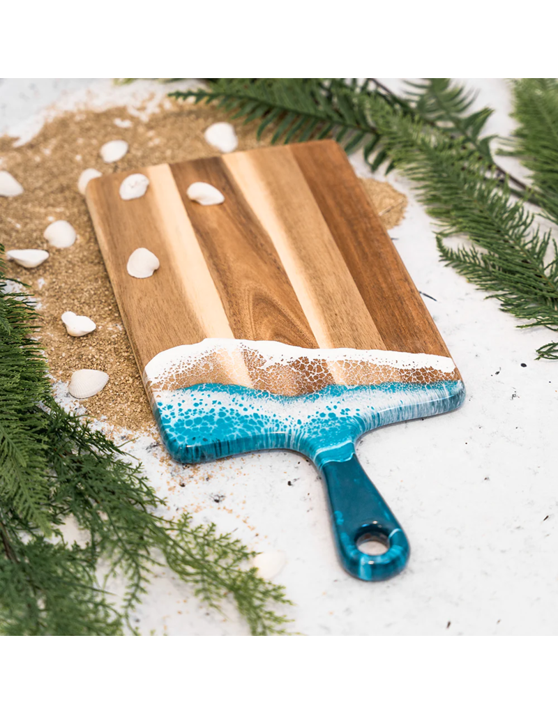 LYNN & LIANA SERVEWARE Medium Acacia Cheese Board in Ocean Vibes