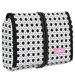 SCOUT Beauty Burrito Hanging Toiletry Bag in Cane Fonda