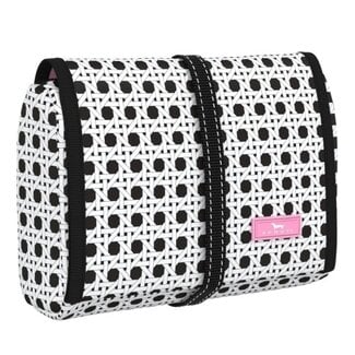 SCOUT Beauty Burrito Hanging Toiletry Bag in Cane Fonda