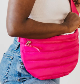 PRETTY SIMPLE Jolie Puffer Belt Bag in Fuschia