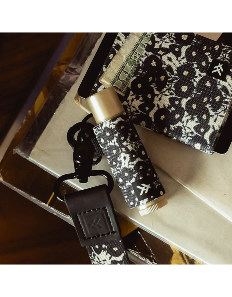 THREAD WALLETS Lip Balm Holder in Colby