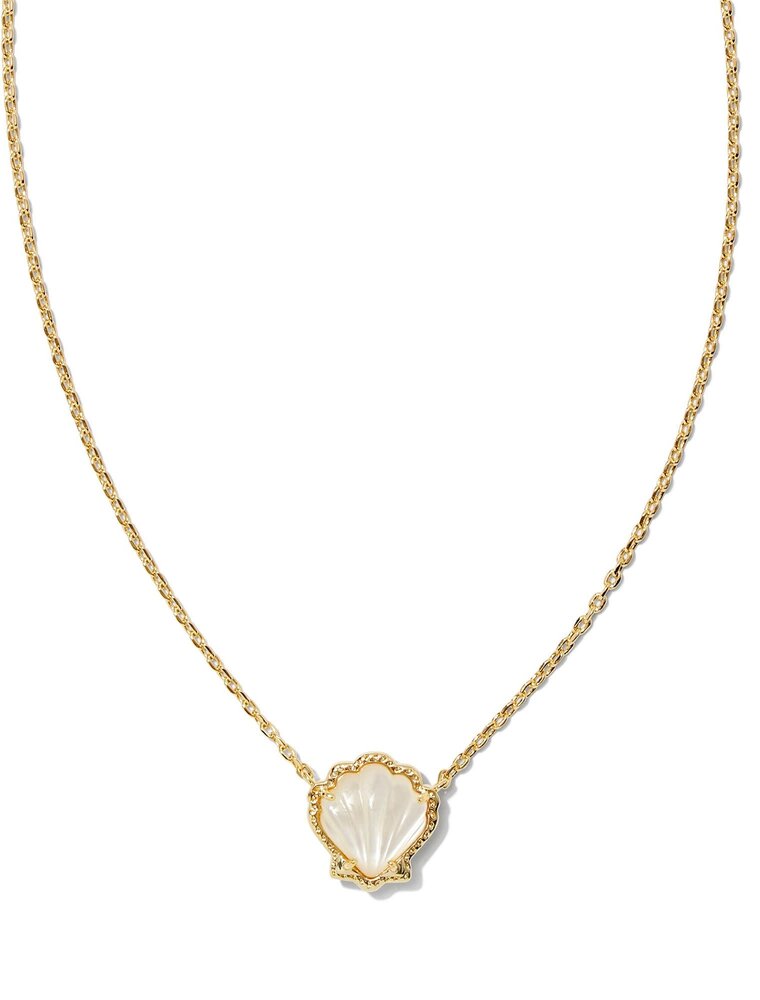 KENDRA SCOTT DESIGN Brynne Gold Shell Short Pendant Necklace in Ivory Mother-of-Pearl