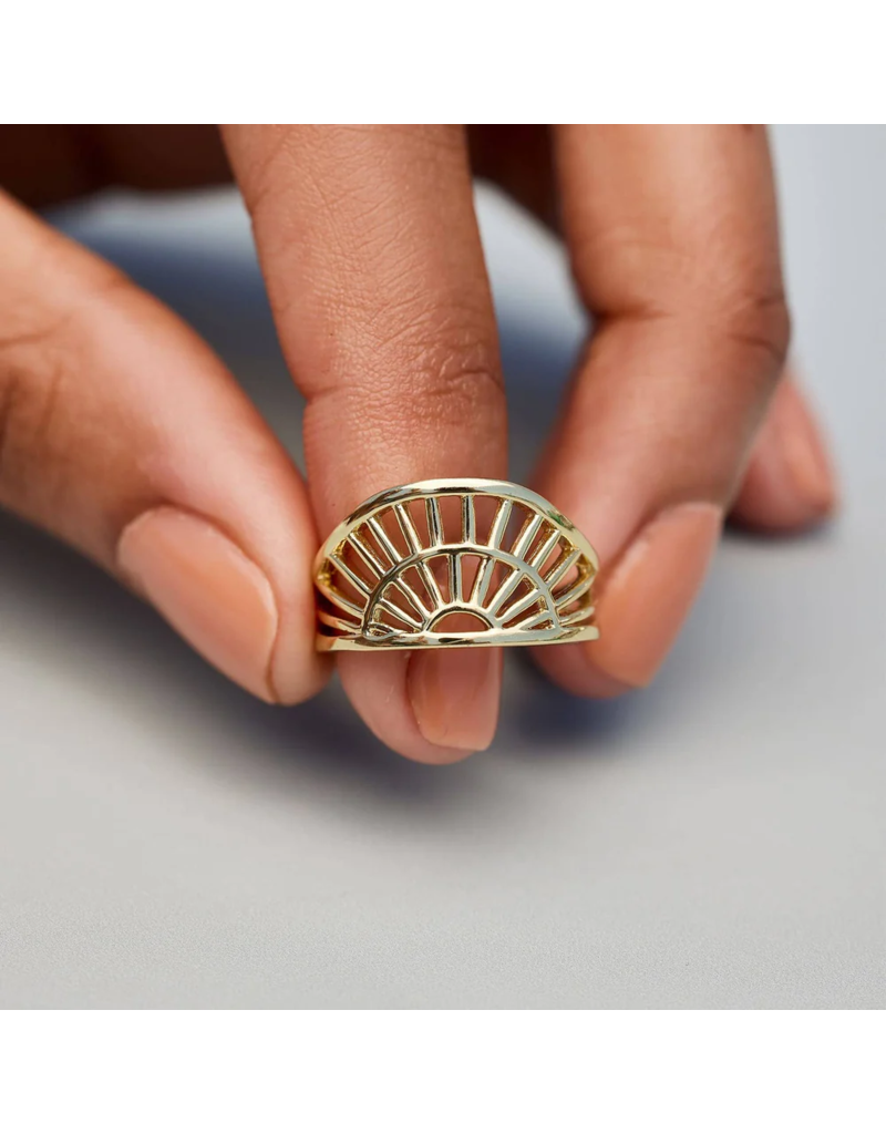 PURA VIDA Sunlight Ring in Gold