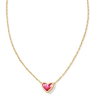 KENDRA SCOTT DESIGN Framed Ari Heart Gold Short Pendant Necklace in Azalea Illusion