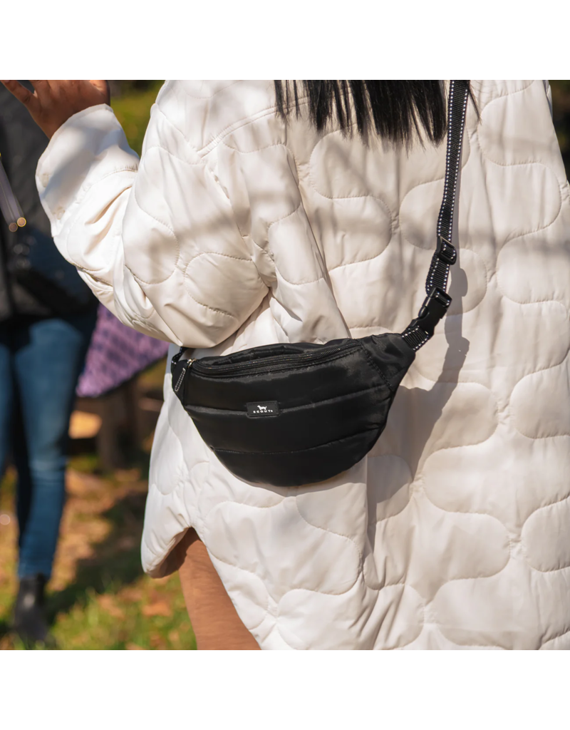 SCOUT Sun Belt Puffer Belt Bag in Black Puffer