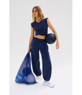 FREE PEOPLE MOVEMENT Hot Shot Crossover Set in Midnight Navy