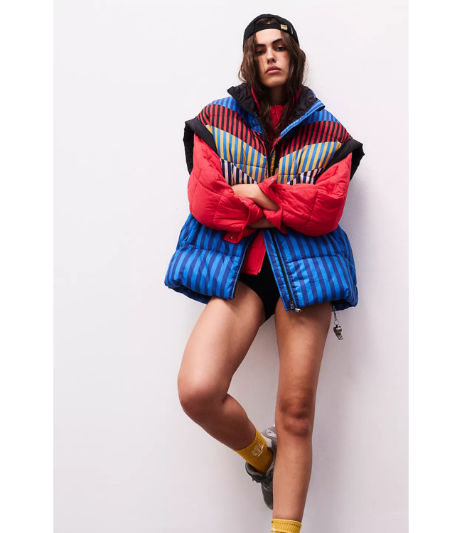 In A Bubble Printed Puffer Vest in Chevron Camper Blue Combo