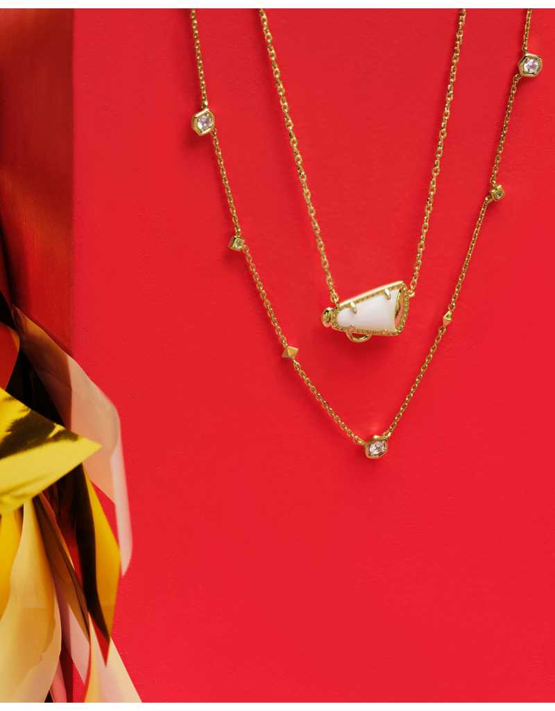 KENDRA SCOTT DESIGN Cheer Gold Short Pendant Necklace in White Mother-of-Pearl