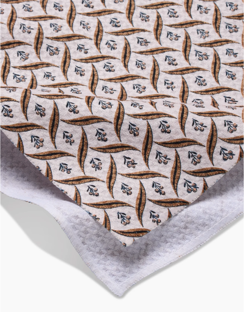 GEOMETRY Plated Fall Berry Tea Towel