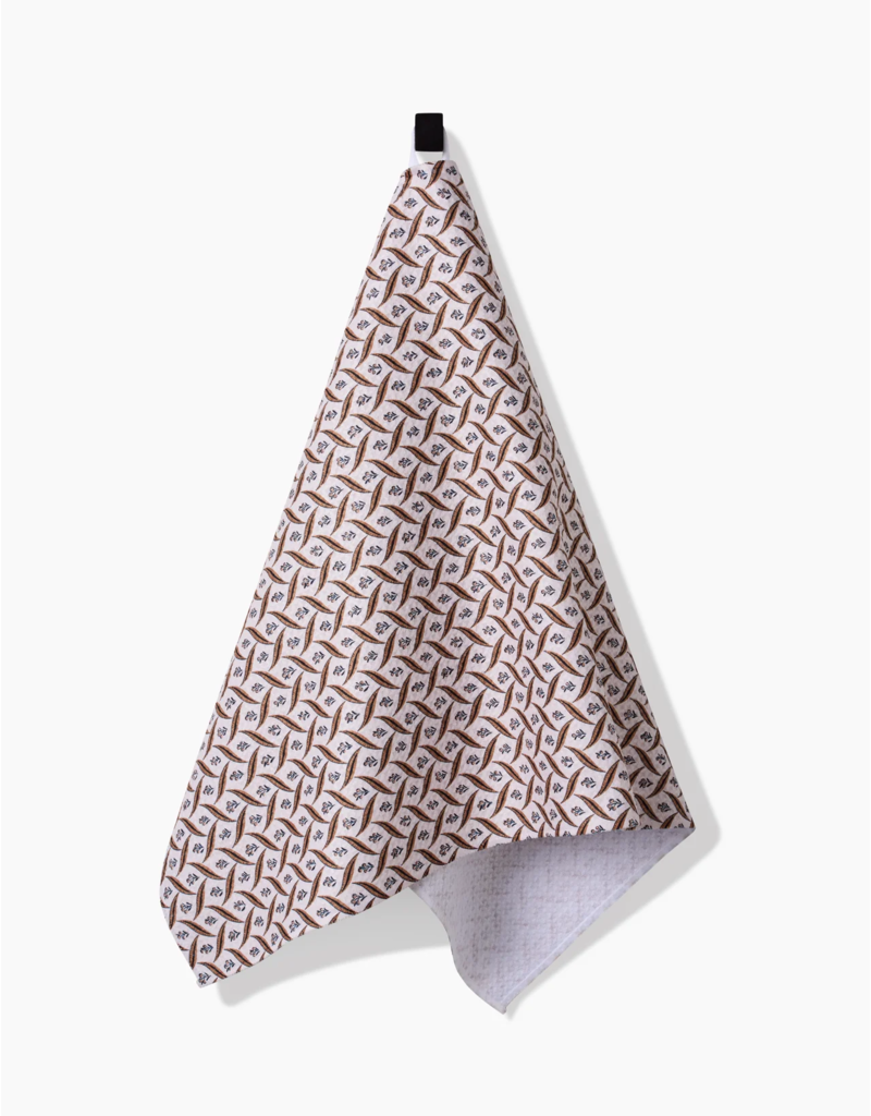 GEOMETRY Plated Fall Berry Tea Towel