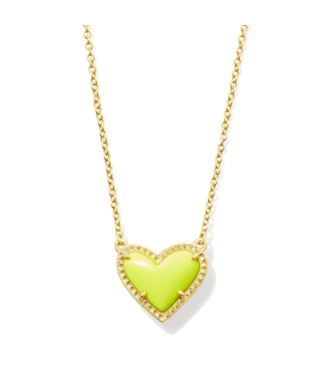KENDRA SCOTT DESIGN Ari Heart Gold Short Pendant Necklace in Chartreuse Magnesite