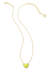 KENDRA SCOTT DESIGN Ari Heart Gold Short Pendant Necklace in Chartreuse Magnesite KENDRA SCOTT DESIGN Ari Heart Gold Short Pendant Necklace in Chartreuse Magnesite
