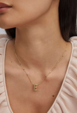 KENDRA SCOTT DESIGN Letter E Pendant Necklace in Gold