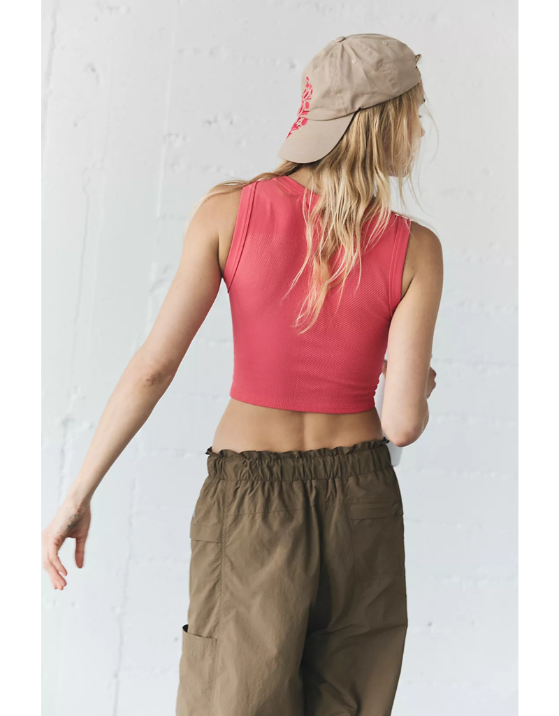 FREE PEOPLE MOVEMENT Free Throw Muscle Tank in Hibiscus