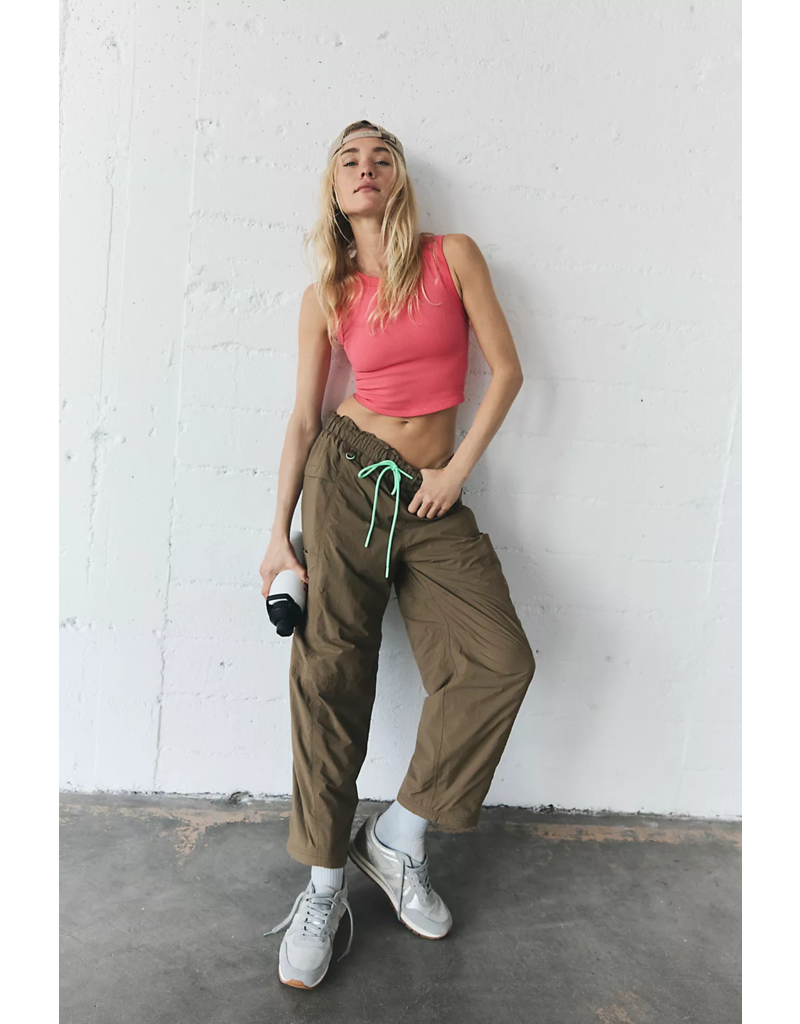 FREE PEOPLE MOVEMENT Free Throw Muscle Tank in Hibiscus