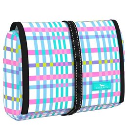 SCOUT Beauty Burrito Hanging Toiletry Bag in Pretty In Picnic