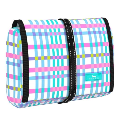 SCOUT Beauty Burrito Hanging Toiletry Bag in Pretty In Picnic