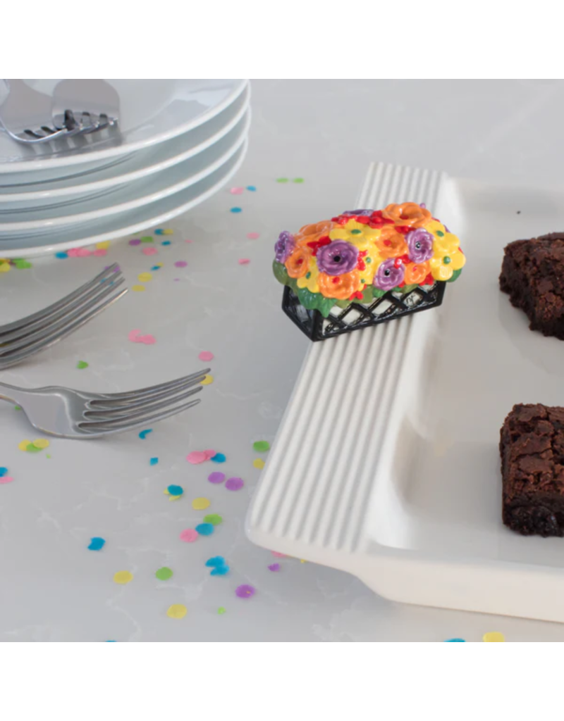 NORA FLEMING Love Blooms Here Windowbox Mini