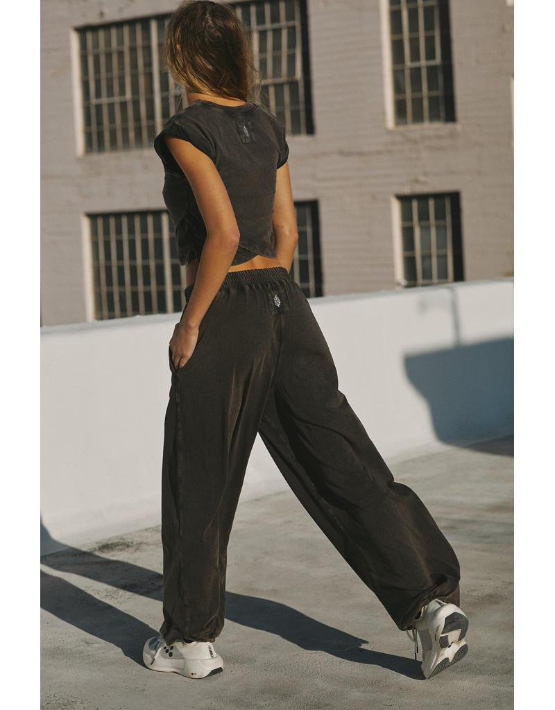 FREE PEOPLE MOVEMENT Hot Shot Crossover Set in Black