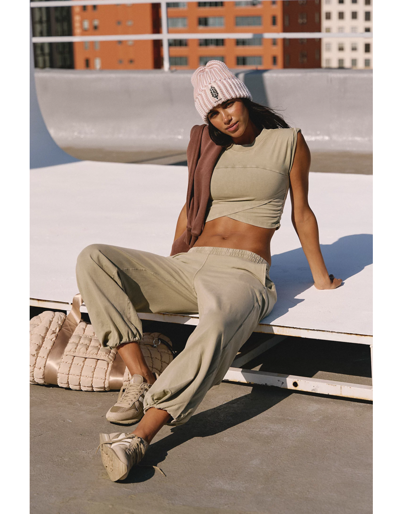 FREE PEOPLE MOVEMENT Hot Shot Crossover Set in Sage Stone