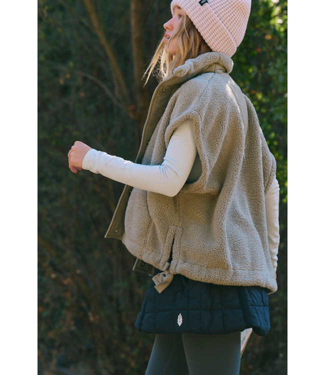 Scout It Out Fleece Vest in Sage Stone