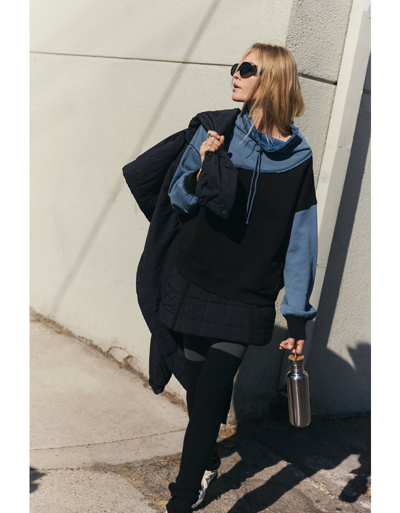 FREE PEOPLE MOVEMENT Home Stretch Colorblock Pullover in Black Skyline Combo