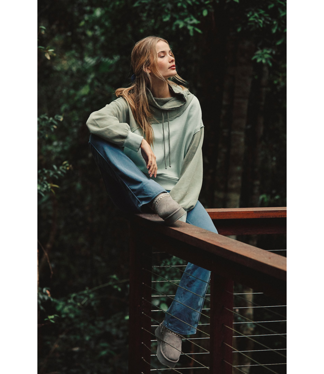 Home Stretch Colorblock Pullover in Sage Stone Combo