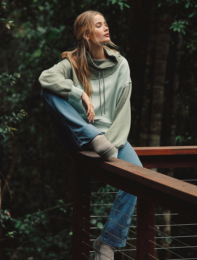 FREE PEOPLE MOVEMENT Home Stretch Colorblock Pullover in Sage Stone Combo