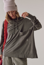 FREE PEOPLE MOVEMENT Hot Shot Hooded Layer in Gunmetal