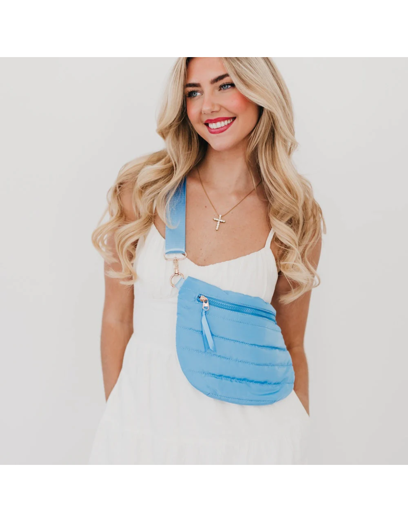 PRETTY SIMPLE Jolie Puffer Belt Bag in Carolina Blue