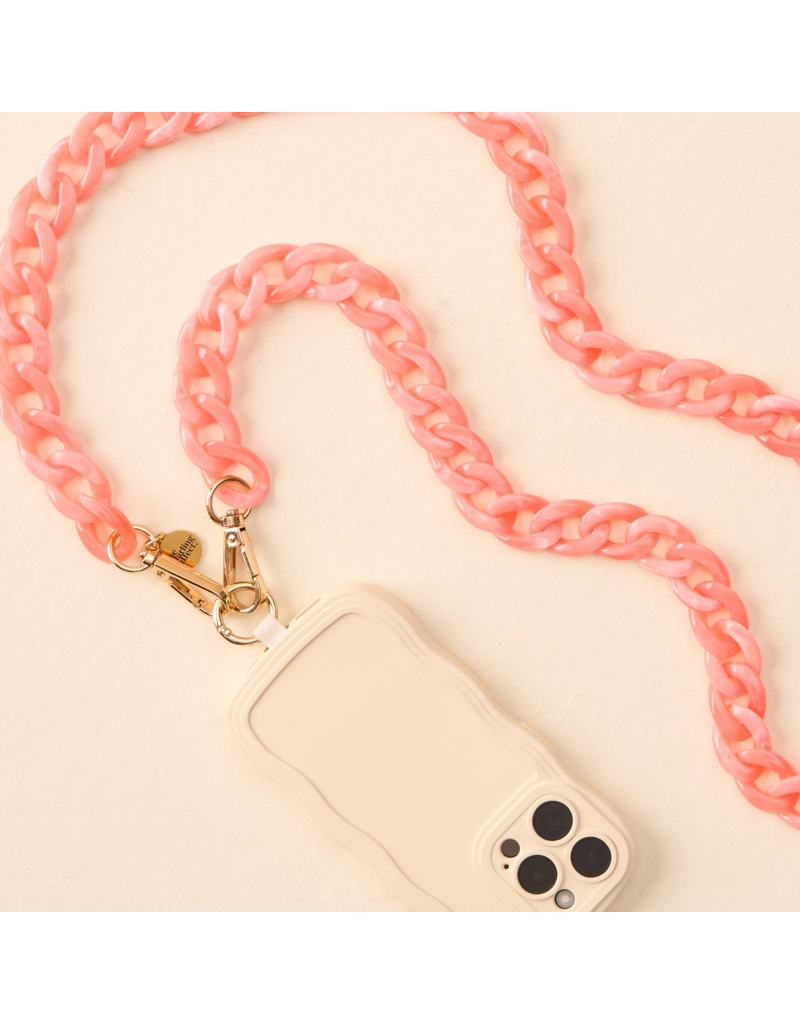THE DARLING EFFECT Hold The Phone Crossbody Chain in Bubblegum