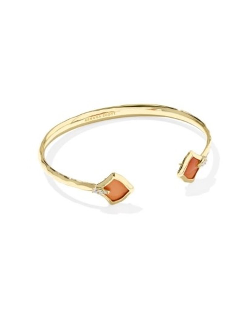 KENDRA SCOTT DESIGN Joelle Gold Cuff Bracelet in Papaya Mother-of-Pearl