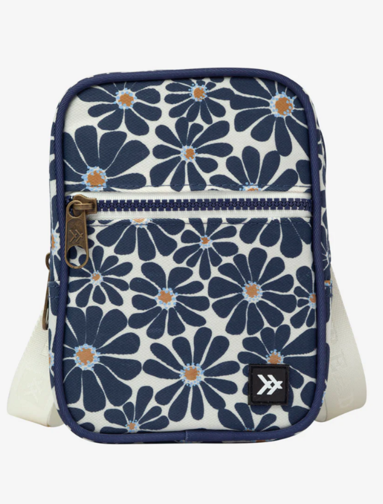 THREAD WALLETS Crossbody Bag in Emmeline Navy