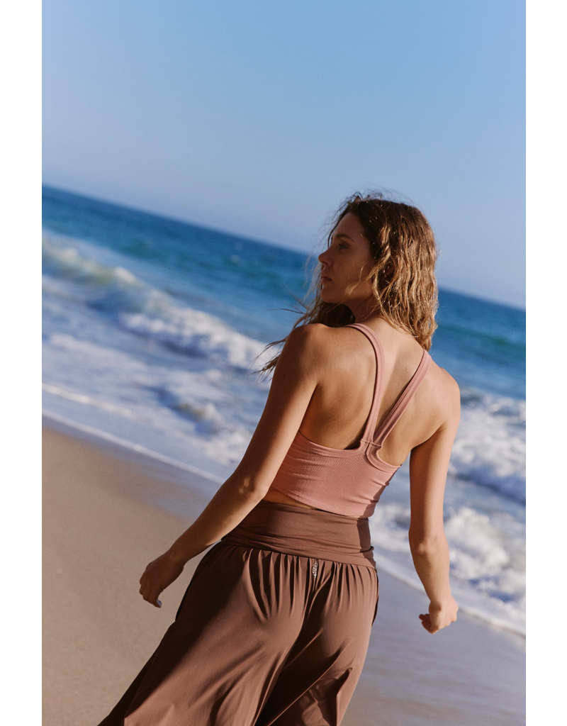 FREE PEOPLE MOVEMENT All Clear Solid Cami in Petal