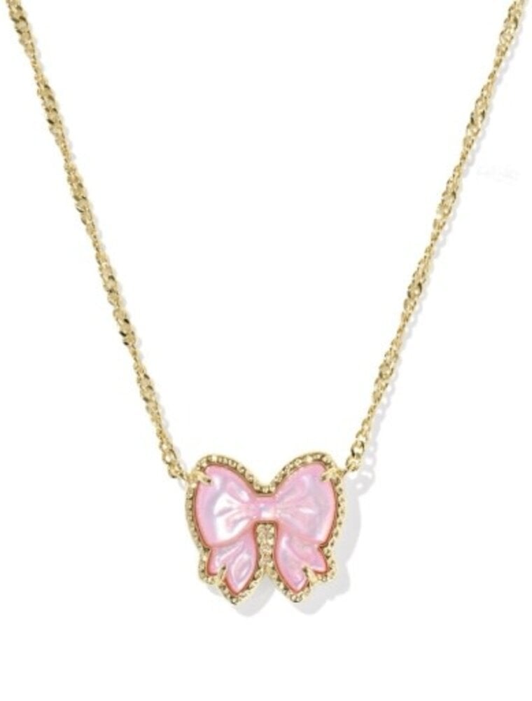 KENDRA SCOTT DESIGN Haley Bow Gold Short Pendant Necklace in Blush Mother-of-Pearl