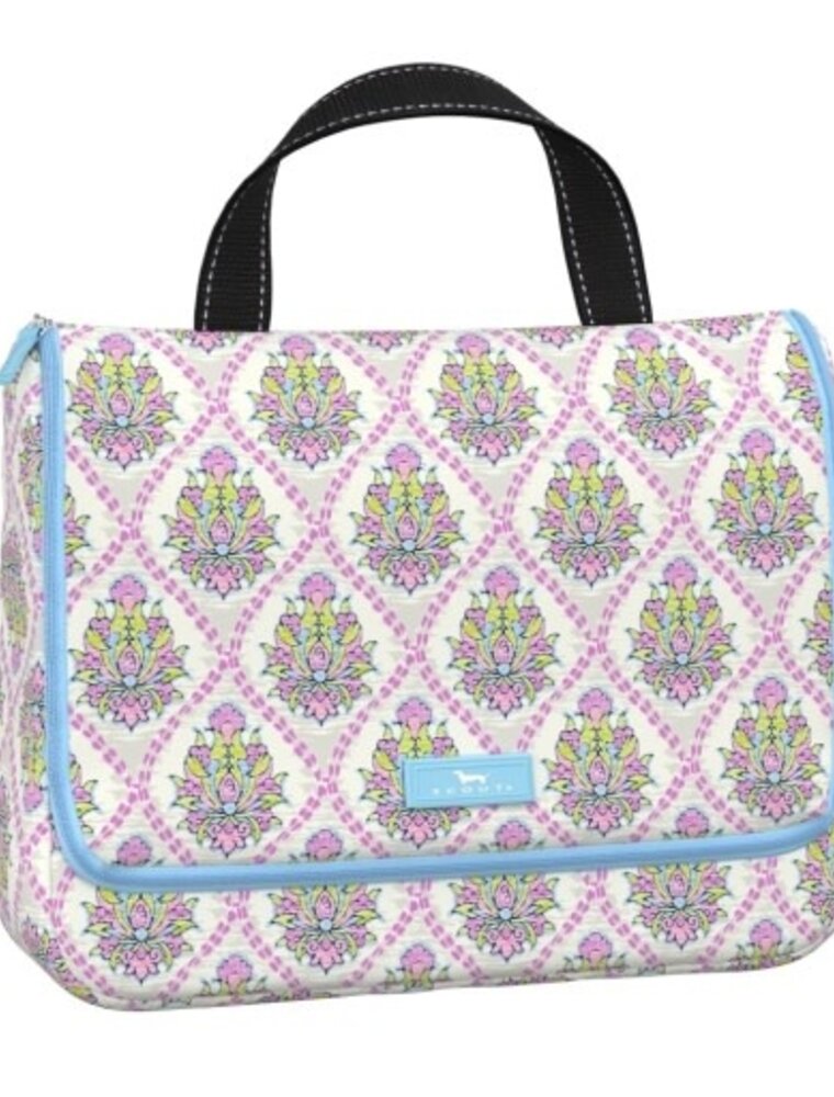 SCOUT Beauty Gordito Hanging Toiletry Bag in Inna Garden