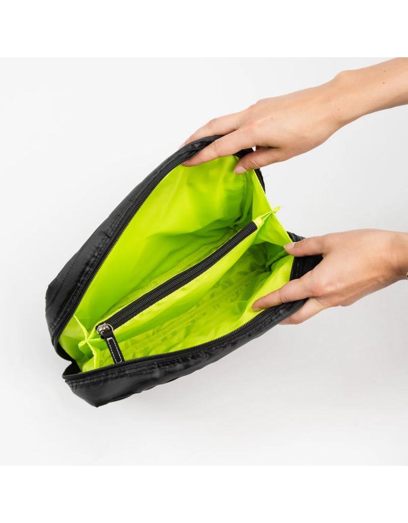 SCOUT All Inclusive Travel Organizer Bag in Black Puffer