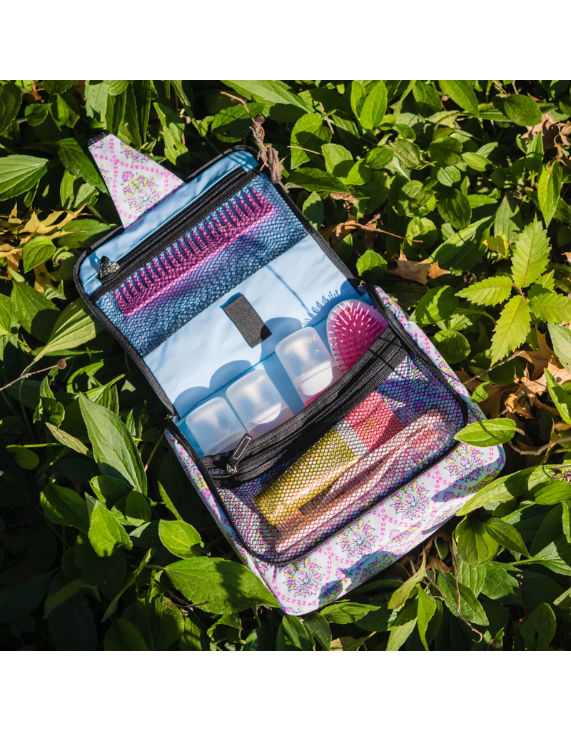 SCOUT Beauty Gordito Hanging Toiletry Bag in Inna Garden