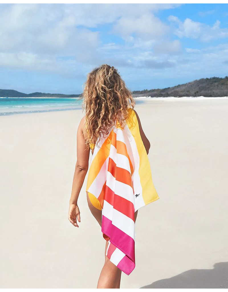 DOCK & BAY Quick Dry XL Towel in Bondi Blue