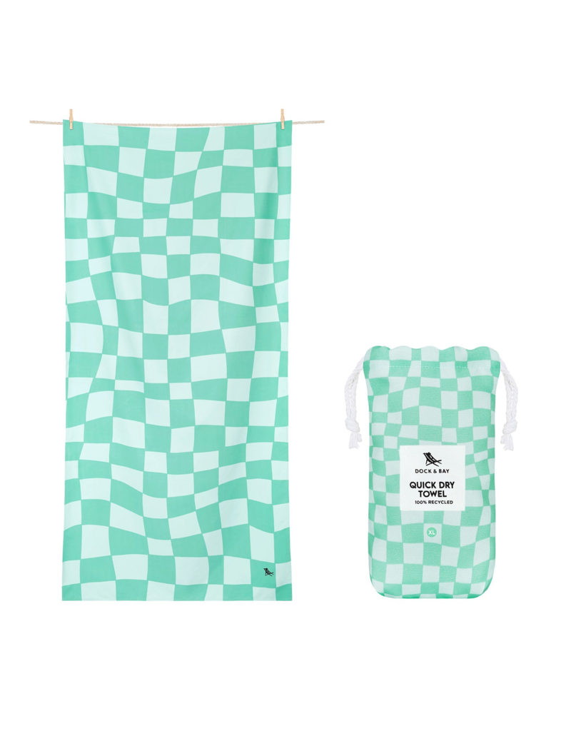 DOCK & BAY Quick Dry XL Towel in Checkmate Green