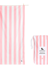 DOCK & BAY Quick Dry Medium Towel in Malibu Pink