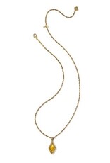 KENDRA SCOTT DESIGN Adeline Vintage Gold Short Pendant Necklace in Marbled Amber Illusion
