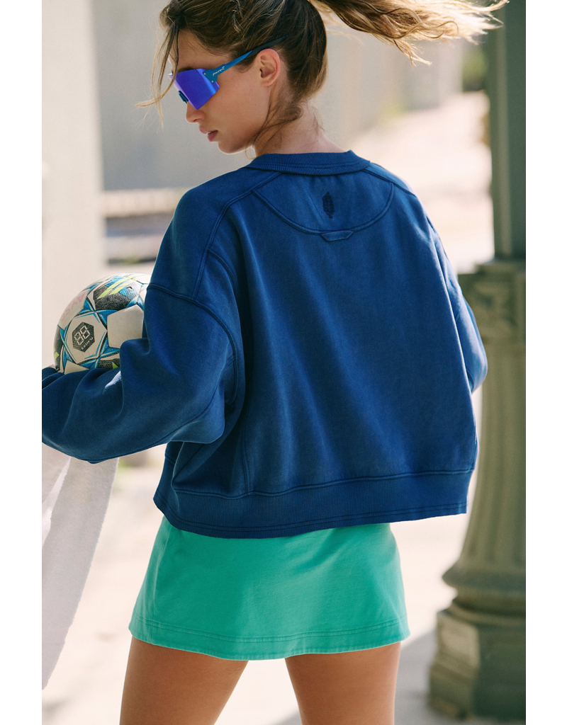 FREE PEOPLE MOVEMENT Intercept Pullover in Black Grape