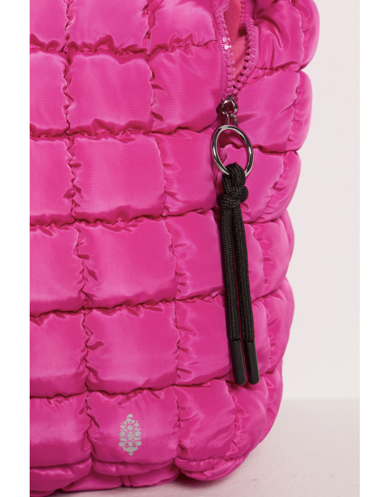 FREE PEOPLE MOVEMENT Quilted Caryall Tote Bag in Fuchsia Flirt