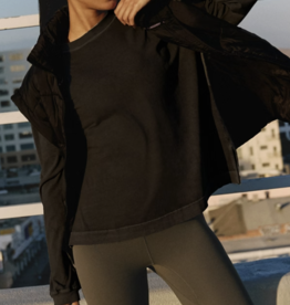 FREE PEOPLE MOVEMENT Hustle Layer in Black